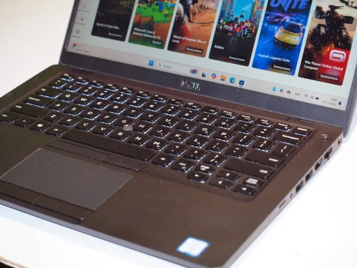 Ультрабук Dell Latitude 5400 / 14" (1366x768) TN / Intel Core i5-8365U (4 (8) ядра по 1.6 - 4.1 GHz) / 16 GB DDR4 / 256 GB SSD / Intel UHD Graphics 620 / WebCam б/в - зображення 6