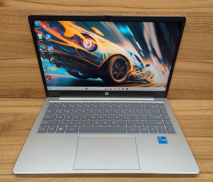 Ультрабук HP 14-ep0033cl / 14" (1920x1080) IPS / Intel Core i3-1315U (6 (8) ядер по 3.3 - 4.5 GHz) / 16 GB DDR4 / 512 GB SSD / Intel UHD Graphics / WebCam / TouchID / Windows 11 б/в - зображення 2