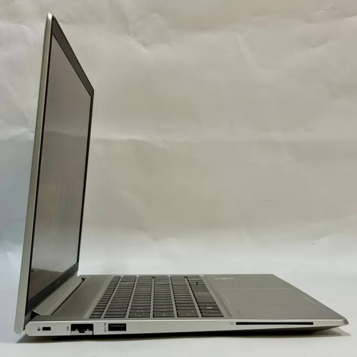 Ультрабук HP EliteBook 650 G9 / 15.6" (1920x1080) IPS / Intel Core i5-1245U (10 (12) ядер 3.3 - 4.4 GHz) / 16 GB DDR4 / 256 GB SSD M.2 / Intel Iris Xe Graphics / WebCam / Fingerprint / Windows 11 Pro б/в - зображення 5