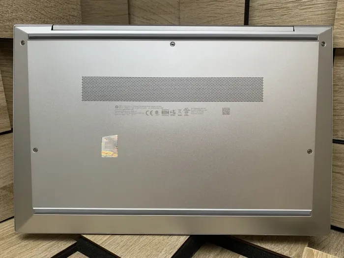 Ультрабук HP EliteBook 845 G8 / 14" (1920x1080) TN / AMD Ryzen 5 Pro 5650U (6 (12) ядер по 2.3 - 4.2 GHz) / 8 GB DDR4 / 256 GB SSD M.2 / AMD Radeon Graphics / WebCam б/в - зображення 9