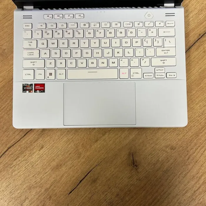 Ігровий ноутбук Б-клас Asus ROG Zephyrus G14 GA402RJ / 14" (2560x1600) IPS / AMD Ryzen 9 6900HS (8 (16) ядер по 3.3 - 4.9 GHz) / 16 GB DDR5 / 1000 GB SSD / AMD Radeon RX 6700S, 8 GB GDDR6, 128-bit / WebCam б/в - зображення 6