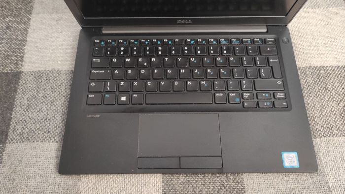 Нетбук Dell Latitude 7280 / 12.5" (1920x1080) IPS / Intel Core i5-7300U (2 (4) ядра по 2.6 - 3.5 GHz) / 8 GB DDR4 / 512 GB SSD / Intel HD Graphics 620 / WebCam / Windows 10 Pro Lic б/в - зображення 4