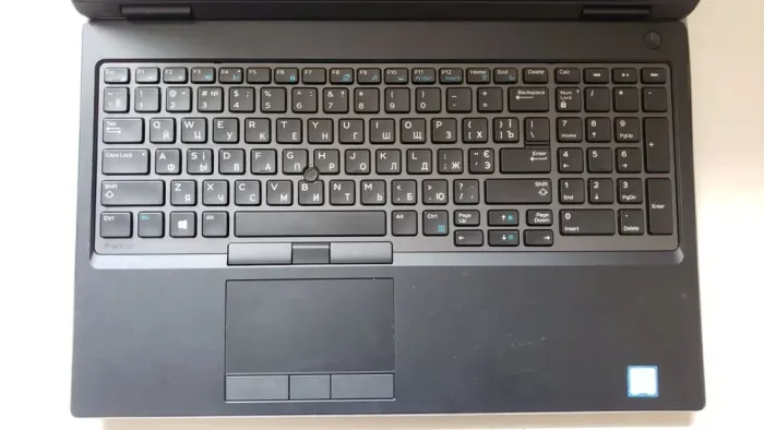 Ігровий ноутбук Dell Latitude E6540 / 15.6" (1920x1080) TN / Intel Core i7-4810MQ (4 (8) ядра по 2.8 - 3.8 GHz) / 16 GB DDR3 / 256 GB SSD + 500 GB HDD / AMD Radeon HD 8790M, 2 GB GDDR5, 128-bit / WebCam б/в - зображення 3