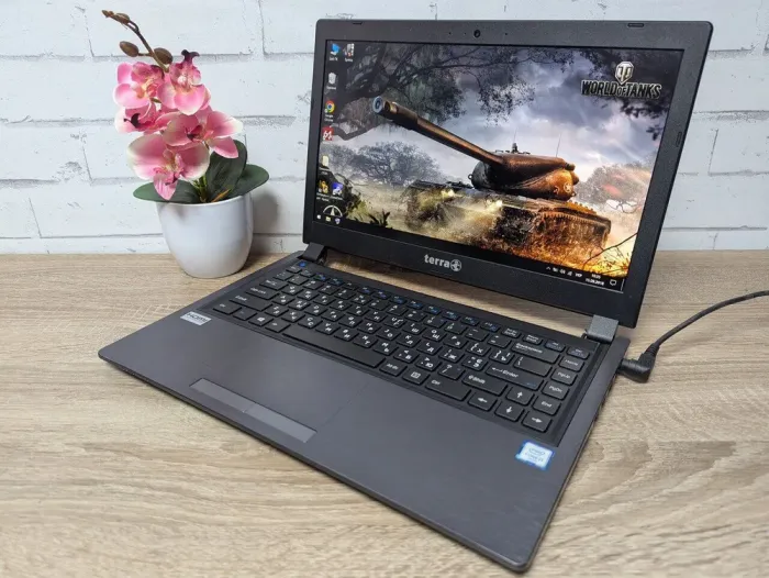 Ноутбук Terra Mobile 1451 / 14" (1920x1080) TN / Intel Core i3-5020U (2 (4) ядра по 2.2 GHz) / 8 GB DDR3 / 128 GB SSD / Intel HD Graphics 5500 / WebCam / Без АКБ б/в - зображення 4