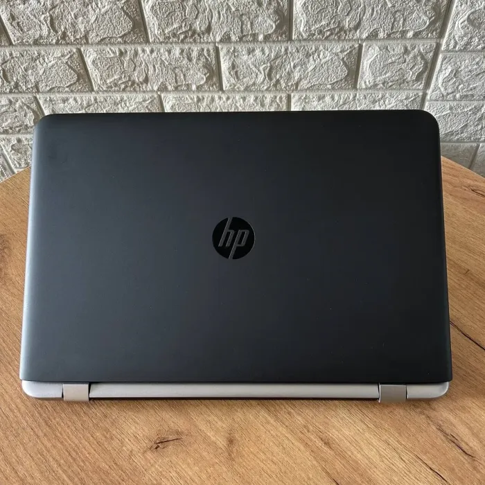 Ноутбук Б-клас HP ProBook 470 G3 / 17.3" (1920x1080) IPS / Intel Core i7-6500U (2 (4) ядра по 2.5 - 3.1 GHz) / 16 GB DDR4 / 256 GB SSD / AMD Radeon R7 M340, 2 GB DDR3, 64-bit / WebCam б/в - зображення 3
