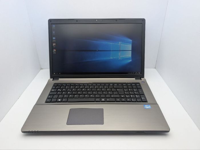 Ноутбук Terra Mobile 1749 / 17.3" (1600x900) TN / Intel Core i5-4200M (2 (4) ядра по 2.5 - 3.1 GHz) / 8 GB DDR3 / 1000 GB HDD / Intel HD Graphic 4600 / WebCam / DVD-ROM б/в - зображення 2