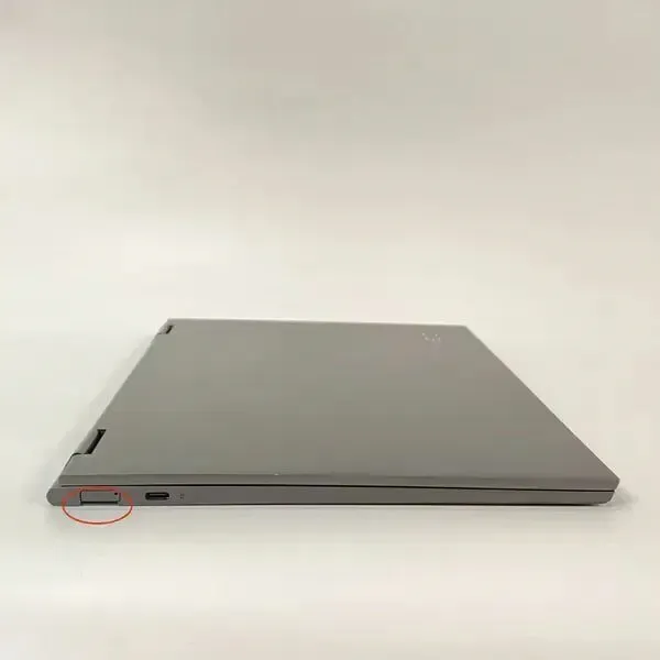 Ноутбук-трансформер Б-клас Lenovo Yoga C630 / 13.3" (1920x1080) IPS Touch / Qualcomm Snapdragon 850 (8 ядер по 2.75 - 2.96 GHz) / 8 GB DDR4 / 128 GB SSD / Qualcomm Adreno 630 / WebCam / TouchID б/в - зображення 3