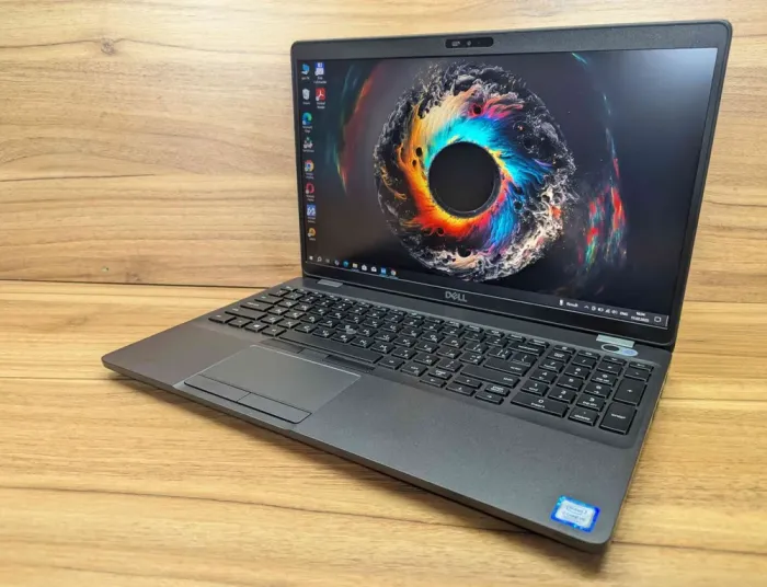 Ноутбук Dell Precision 3540 / 15.6" (1920x1080) IPS / Intel Core i5-8265U (4 (8) ядра по 1.6 - 3.9 GHz) / 16 GB DDR4 / 512 GB SSD / AMD Radeon Pro WX 2100, 2 GB GDDR5, 64-bit / WebCam / HDMI / Windows 10 б/в - зображення 5