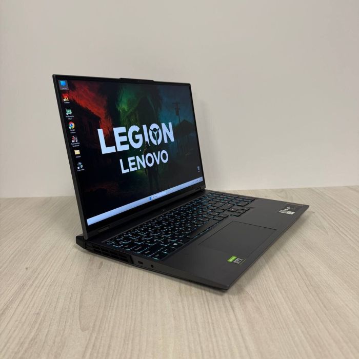 Ігровий ноутбук Б-класу Lenovo Legion 5 Pro 16ITH6H / 16" (2560x1600) IPS / Intel Core i9-11950H (8 (16) ядер по 2.1 - 5.0 GHz) / 16 GB DDR4 / 512 GB SSD NVMe / nVidia GeForce RTX 3070, 8 GB GDDR6, 256-bit / WebCam б/в - зображення 4