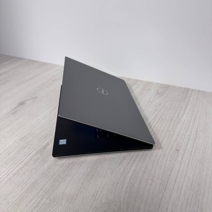 Мобільна робоча станція Б-класу Dell Precision 5540 / 15,6" (1920x1080) IPS / Intel Core i7-9750H (6 (12) ядер по 2,6 - 4,5 ГГц) / 16 ГБ DDR4 / 512 ГБ SSD / nVidia Quadro T1000, 4 ГБ GDDR6, 128-біт / WebCam б/в - зображення 6