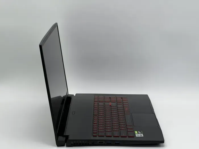 Ігровий ноутбук MSI GF75 Thin 10SCSXR-619US / 17.3" (1920x1080) IPS / Intel Core i5-10300H (4 (8) ядра по 2.5 - 4.5 GHz) / 32 GB DDR4 / 480 GB SSD / nVidia GeForce GTX 1650 Ti, 4 GB GDDR6, 128-bit / WebCam б/в - зображення 3