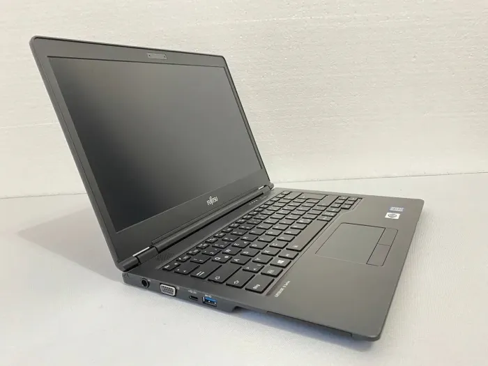 Ноутбук Fujitsu LifeBook U748 / 14" (1920x1080) IPS / Intel Core i5-7200U (2 (4) ядра по 2.5 - 3.1 GHz) / 12 GB DDR4 / 256 GB SSD / Intel HD Graphics 620 / WebCam б/в - зображення 5