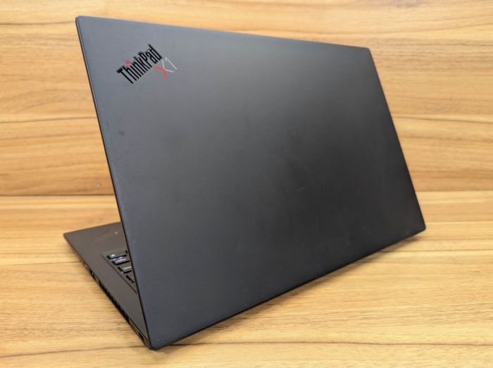 Ультрабук Lenovo ThinkPad X1 Carbon Gen8 / 14" (1920x1080) IPS / Intel Core i5-10210U (4 (8) ядра по 1.6 - 4.2 GHz) / 8 GB DDR4 / 512 GB SSD / Intel UHD Graphics / WebCam / Windows 10 б/в - зображення 7