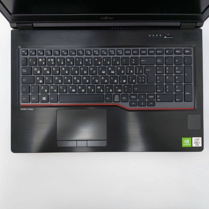 Мобільна робоча станція Fujitsu Celsius H7510 / 15,6" (1920x1080) IPS / Intel Core i7-10850H (6 (12) ядер по 2,7 - 5,1 ГГц) / 32 ГБ DDR4 / 512 ГБ SSD / nVidia Quadro T1000, 4 ГБ GDDR6, 128-біт / WebCam / HDMI б/в - изображение 4