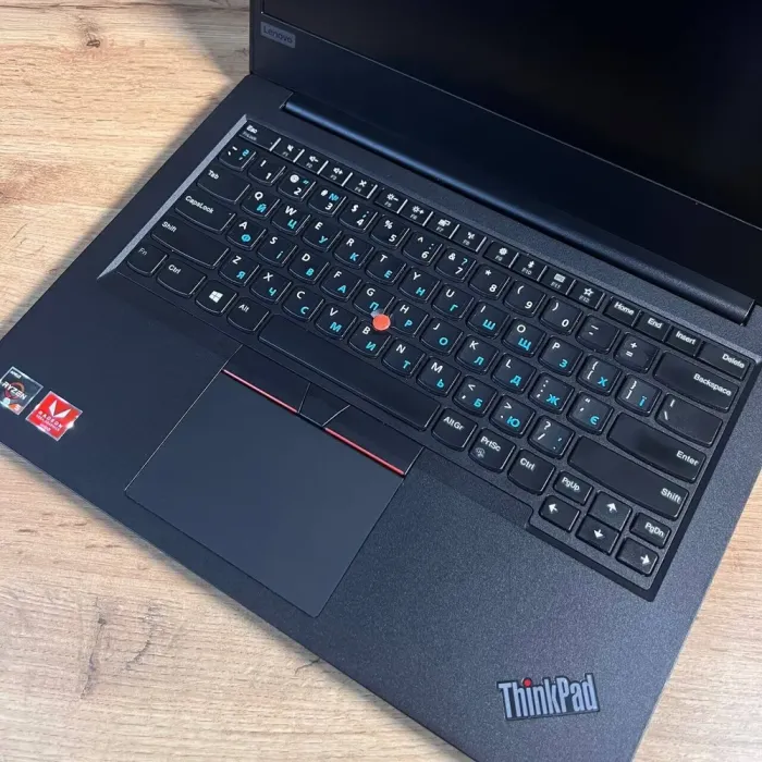 Ноутбук Lenovo ThinkPad E495 / 14" (1920x1080) IPS / AMD Ryzen 5 3500U (4 (8) ядра по 2.1 - 3.7 GHz) / 16 GB DDR4 / 256 GB SSD / AMD Radeon Vega 8 Graphics / WebCam б/в - зображення 5
