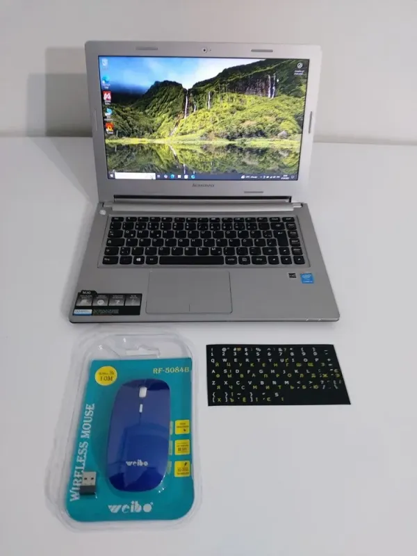 Ноутбук Lenovo Essential M30-70 / 13.3" (1366x768) TN / Intel Core i5-4210U (2 (4) ядра по 1.7 - 2.7 GHz) / 8 GB DDR3 / 240 GB SSD / Intel HD Graphics 4400 / WebCam б/в - зображення 3