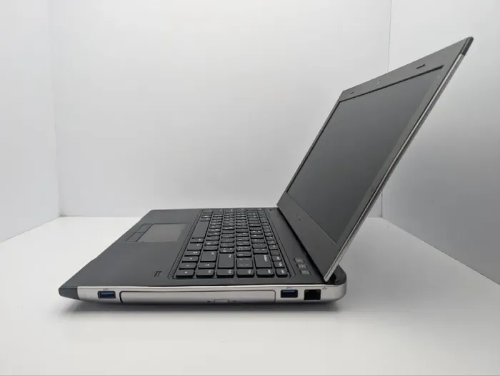 Ноутбук Б-клас Dell Vostro 3460 / 14" (1366x768) TN / Intel Core i5-3210M (2 (4) ядра по 2,5 - 3,1 ГГц) / 8 ГБ DDR3 / 500 ГБ HDD / nVidia GeForce GT 630M, 1 ГБ GDDR5, 128-bit / WebCam / DVD-ROM / Без АКБ б/в - зображення 5