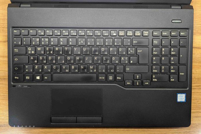 Ноутбук Fujitsu LifeBook A357 / 15.6" (1366x768) TN / Intel Core i5-7200U (2 (4) ядра по 2.5 - 3.1 GHz) / 8 GB DDR4 / 240 GB SSD / Intel HD Graphics 620 / WebCam / Windows 10 б/в - изображение 3