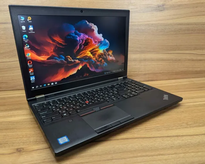 Мобільна робоча станція Lenovo ThinkPad P51 / 15.6" (1920x1080) IPS / Intel Core i7-7700HQ (4 (8) ядра по 2.8 - 3.8 GHz) / 24 GB DDR4 / 480 GB SSD / nVidia Quadro M1200, 4 GB GDDR5, 256-bit / WebCam / TouchID / Windows 10 б/в - зображення 4