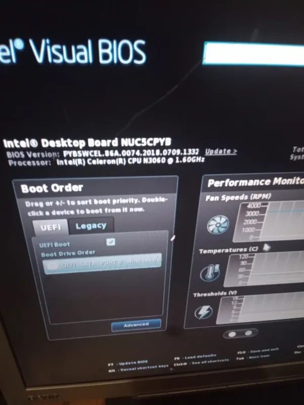 Неттоп Б-клас Intel NUC NUC5CPYB USFF / Intel Celeron N3060 (2 ядра по 1.6 - 2.48 GHz) / 4 GB DDR3 / 120 GB SSD / Intel HD Graphics / WiFi б/в - зображення 5