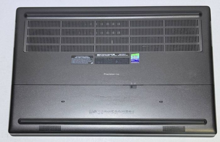 Мобільна робоча станція Dell Precision 7740 / 17,3" (1920x1080) IPS / Intel Core i7-9750H (6 (12) ядер по 2,6 - 4,5 ГГц) / 64 ГБ DDR4 / 1000 ГБ SSD M.2 / nVidia Quadro RTX 4000, 8 ГБ GDDR6, 256-біт / WebCam б/в - зображення 5