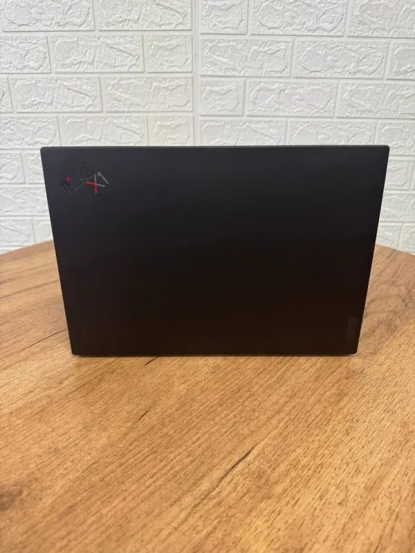 Ультрабук Б-клас Lenovo ThinkPad X1 Carbon Gen 9 / 14" (1920x1200) IPS / Intel Core i7-1185G7 (4 (8) ядра по 3.0 - 4.8 GHz) / 16 GB DDR4 / 512 GB SSD / Intel Iris Xe Graphics / WebCam б/в - зображення 3