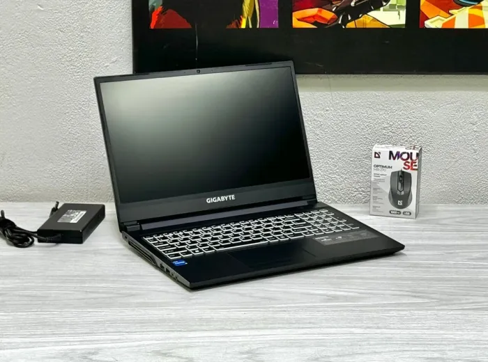 Ігровий ноутбук Gigabyte G5 GD / 15.6" (1920x1080) IPS / Intel Core i5-11400H (6 (12) ядер по 2.7 - 4.5 GHz) / 16 GB DDR4 / 512 GB SSD M.2 / nVidia GeForce RTX 3050 Ti, 4 GB GDDR6, 128-bit / WebCam / Win 11 б/в - зображення 3