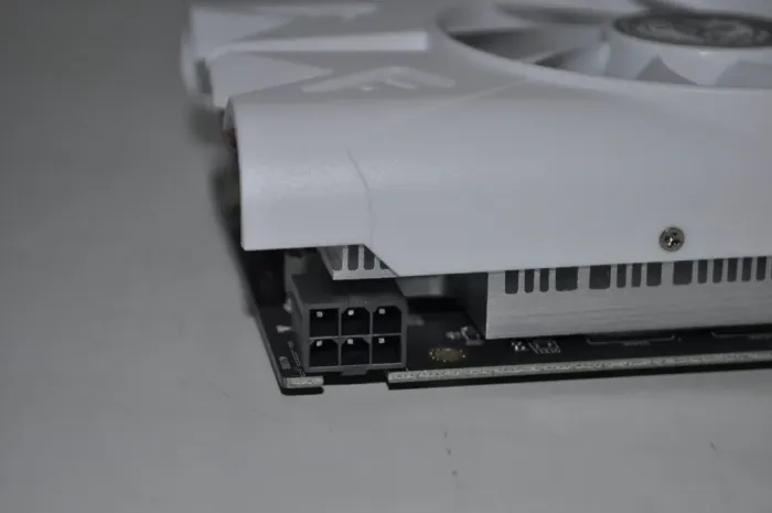 Дискретна відеокарта SOYO Radeon RX 470, 4 GB GDDR5, 256-bit / DVI, HDMI, DisplayPort - зображення 10