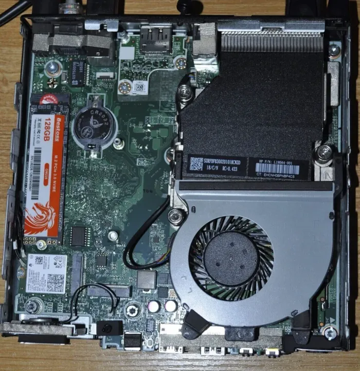 Неттоп HP ProDesk 600 G4 Desktop Mini USFF / Intel Core i3-8100T (4 ядра по 3.1 GHz) / 16 GB DDR4 / 256 GB SSD M.2 / Intel UHD Graphics 630 / Wi-Fi / Bluetooth / Windows 11 Pro б/в - зображення 6