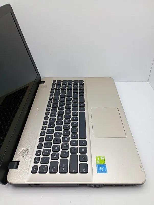 Ноутбук Asus R541 / 15.6" (1366x768) TN / Intel Celeron N4000 (2 ядра по 1.1 - 2.6 GHz) / 4 GB DDR3 / 500 GB HDD / nVidia GeForce 810M, 2 GB DDR3, 64-bit / WebCam б/в - зображення 5