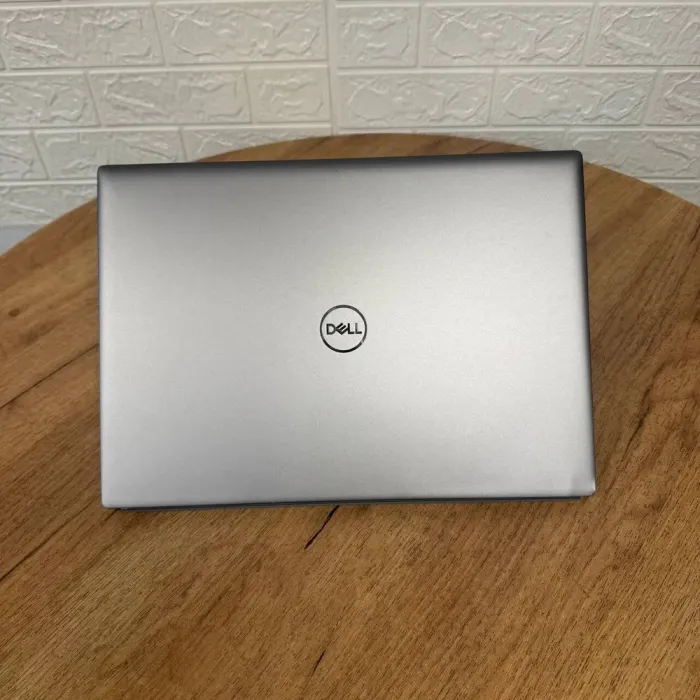 Ультрабук Б-клас Dell Vostro 5630 / 16" (1920x1200) IPS / Intel Core i7-1360P (12 (16) ядер по 2.2 - 5.0 GHz) / 16 GB DDR5 / 512 GB SSD / Intel Iris Xe Graphics / WebCam б/в - зображення 3