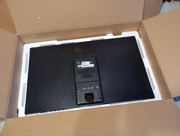 Комплект ПК: HP Compaq Pro 6300 SFF / Intel Core i5-3570 (4 ядра по 3,4 - 3,8 ГГц) / 8 ГБ DDR3 / 240 ГБ SSD / Intel HD Graphics 2500 / DVD-RW + Монітор LG 23MP48HQ-P / 23" (1920x1080) IPS / 1x HDMI, 1x VGA, 1x Audio б/в - зображення 11