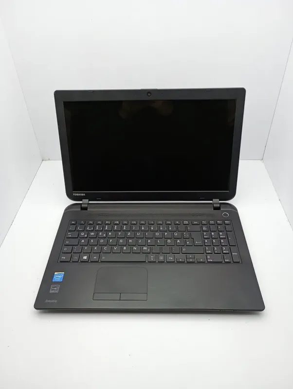 Ноутбук Toshiba C50 / 15.6" (1366x768) TN / Intel Celeron N2840 (2 ядра по 2.16 - 2.58 GHz) / 4 GB DDR3 / 500 GB HDD / Intel HD Graphics / WebCam б/в - зображення 2