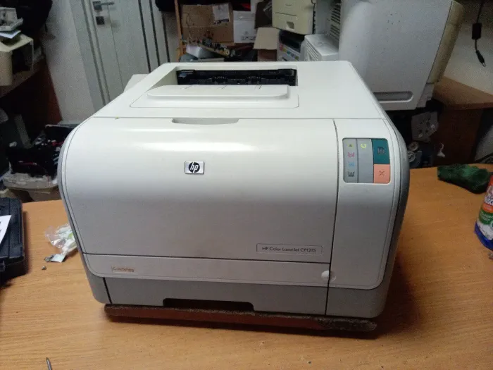 Принтер HP Color LaserJet CP1215 / Лазерний кольоровий друк / 600x600 dpi / A4 / 12 стор./хв / USB 2.0 б/в - зображення 2
