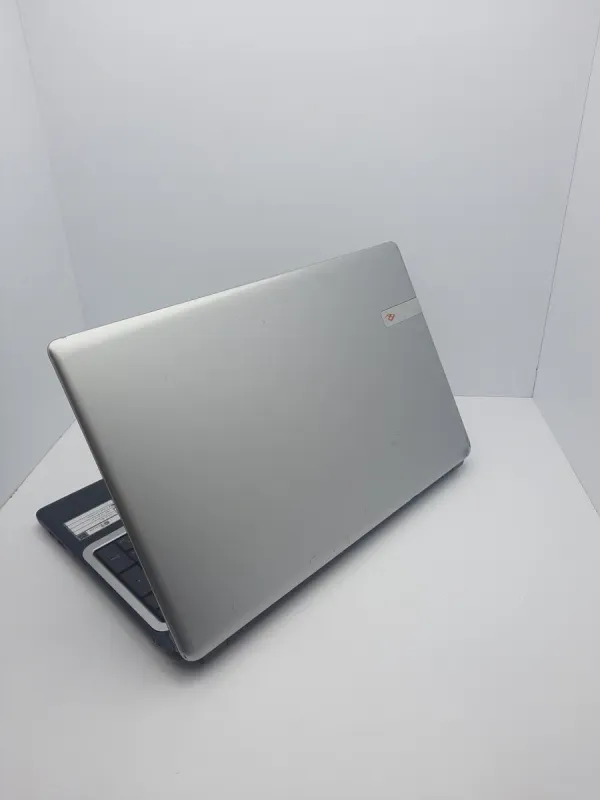 Ноутбук Packard Bell 156 / 15.6" (1366x768) TN / AMD E1-2500 (2 ядра по 1.4 GHz) / 6 GB DDR3 / 500 GB HDD / AMD Radeon HD 8240 / WebCam б/в - зображення 7