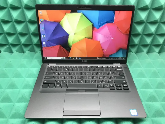 Ультрабук Б-клас Dell Latitude 5400 / 14" (1920x1080) IPS / Intel Core i7-8665U (4 (8) ядра по 1.9 - 4.8 GHz) / 8 GB DDR4 / 256 GB SSD M.2 / Intel UHD Graphics 620 / WebCam / USB 3.1 / HDMI / Windows 10 б/в - зображення 2