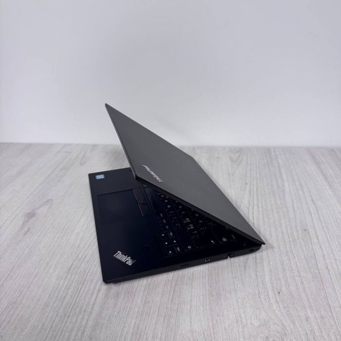 Ноутбук Lenovo ThinkPad E480 / 14" (1920x1080) IPS / Intel Core i5-8250U (4 (8) ядра по 1.6 - 3.4 GHz) / 8 GB DDR4 / 256 GB SSD NVMe / Intel UHD Graphics 620 / WebCam б/в - зображення 7