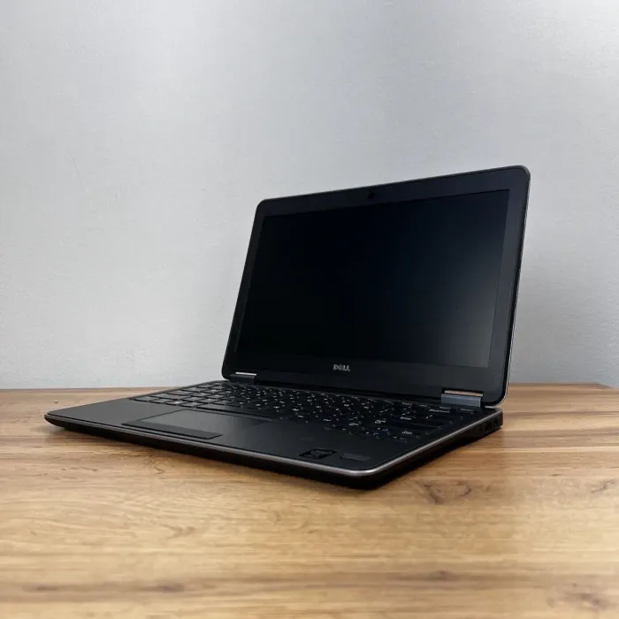 Нетбук Dell Latitude E7240 / 12.5" (1366x768) TN / Intel Core i5-4300U (2 (4) ядра по 1.9 - 2.9 GHz) / 8 GB DDR3 / 256 GB SSD / Intel HD Graphics 4400 / WebCam / Mini DisplayPort б/в - зображення 4