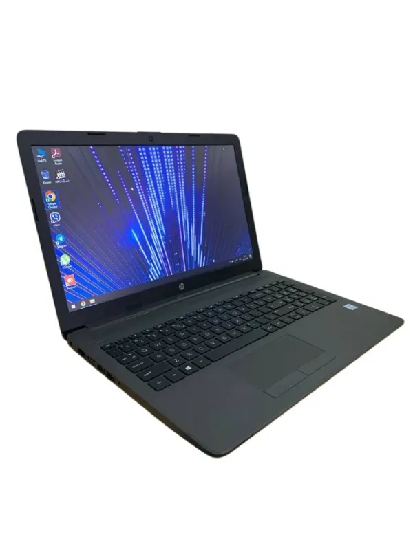 Ноутбук HP 250 G7 / 15.6" (1366x768) TN / Intel Core i3-7020U (2 (4) ядра по 2.3 GHz) / 8 GB DDR4 / 256 GB SSD M.2 / Intel HD Graphics 620 / WebCam / Win 10 Pro б/в - зображення 3