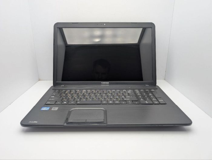 Ноутбук Toshiba Satellite Pro C875 / 17.3" (1600x900) TN / Intel Core i3-3110M (2 (4) ядра по 2.4 GHz) / 8 GB DDR3 / 128 GB SSD / Intel HD Graphics 4000 / WebCam б/в - зображення 3