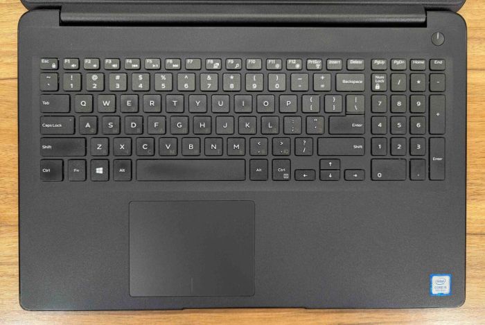 Ноутбук Dell Latitude 3500 / 15.6" (1920x1080) IPS / Intel Core i5-8265U (4 (8) ядра по 1.6 - 3.9 GHz) / 16 GB DDR4 / 512 GB SSD / Intel UHD Graphics 620 / WebCam / Windows 10 б/в - зображення 3