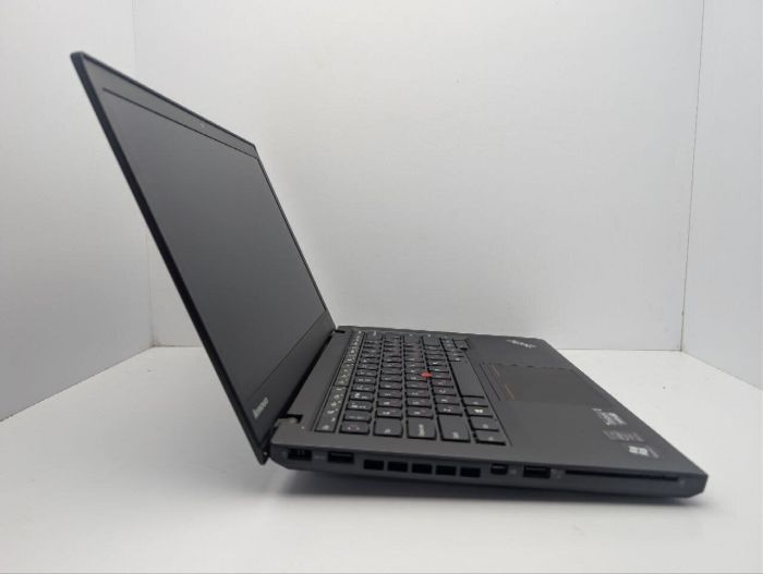Ноутбук Lenovo ThinkPad T440s / 14" (1600x900) TN / Intel Core i5-4300U (2 (4) ядра по 1.9 - 2.9 GHz) / 8 GB DDR3 / 256 GB SSD / Intel HD Graphics 4400 / WebCam б/в - зображення 4