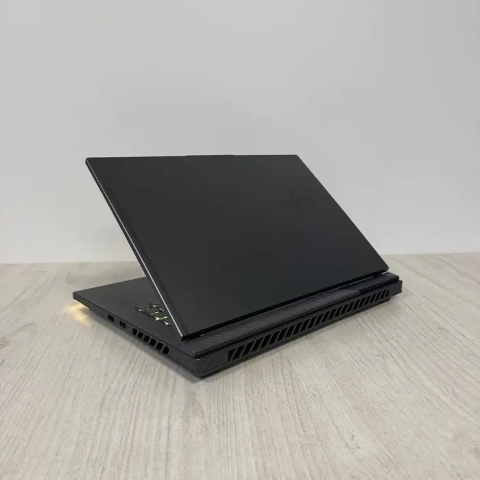 Ігровий ноутбук Б-класу Asus ROG Strix G16 G614JV / 16" (1920x1200) IPS / Intel Core i7-13650HX (14 (20) ядер по 3,6 - 4,9 ГГц) / 16 ГБ DDR5 / 1000 ГБ SSD NVMe / nVidia GeForce RTX 4060, 8 ГБ GDDR6, 128-біт / Веб-камера б/в - зображення 7