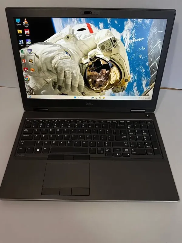 Мобільна робоча станція Dell Precision 7540 / 15.6" (1920x1080) IPS / Intel Core i9-9980HK (8 (16) ядер по 2.4 - 5.0 GHz) / 64 GB DDR4 / 512 GB SSD / nVidia Quadro RTX 3000, 6 GB GDDR6, 192-bit / WebCam б/в - зображення 2