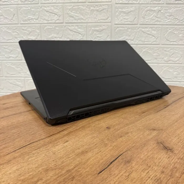 Ігровий ноутбук Asus Tuf Gaming FA706IH / 17.3" (1920x1080) IPS / AMD Ryzen 5 4600H (6 (12) ядер по 3.0 - 4.0 GHz) / 8 GB DDR4 / 512 GB SSD NVMe / nVidia GeForce GTX 1650, 4 GB GDDR5, 128-bit / WebCam б/в - зображення 6