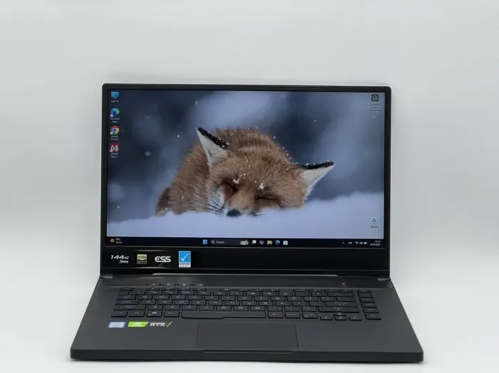 Ігровий ноутбук Asus ROG Zephyrus M15 GU502GV / 15.6" (1920x1080) IPS / Intel Core i7-9750H (6 (12) ядер по 2.6 - 4.5 GHz) / 32 GB DDR4 / 480 GB SSD / nVidia GeForce RTX 2060, 6 GB GDDR6, 192-bit / WebCam б/в - зображення 2