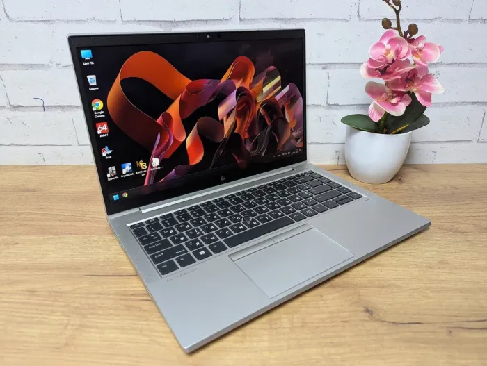 Ультрабук Б-клас HP EliteBook 845 G7 / 14" (1920x1080) TN Touch / AMD Ryzen 5 Pro 4650U (6 (12) ядер по 2.1 - 4.0 GHz) / 16 GB DDR4 / 256 GB SSD / AMD Radeon RX Vega 6 Graphics / WebCam / USB Type-C б/в - зображення 7