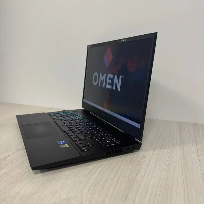 Ігровий ноутбук HP Omen 17t-ck100 / 17,3" (1920x1080) IPS / Intel Core i7-12700H (14 (20) ядер по 3,5 - 4,7 ГГц) / 16 ГБ DDR4 / 512 ГБ SSD / nVidia GeForce RTX 3070 Ti, 8 ГБ GDDR6, 256-біт / Веб-камера б/в - зображення 5