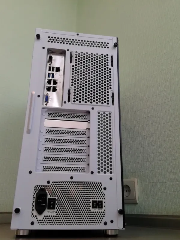 Сервер Vinga Midi Tower / 2x Intel Xeon E5-2680 v4 (14 (28) ядер по 2.4 - 3.3 GHz) / 1600 GB SSD NEW+4000 GB SAS / 256 GB DDR4 / 1000W Gold б/в - зображення 11