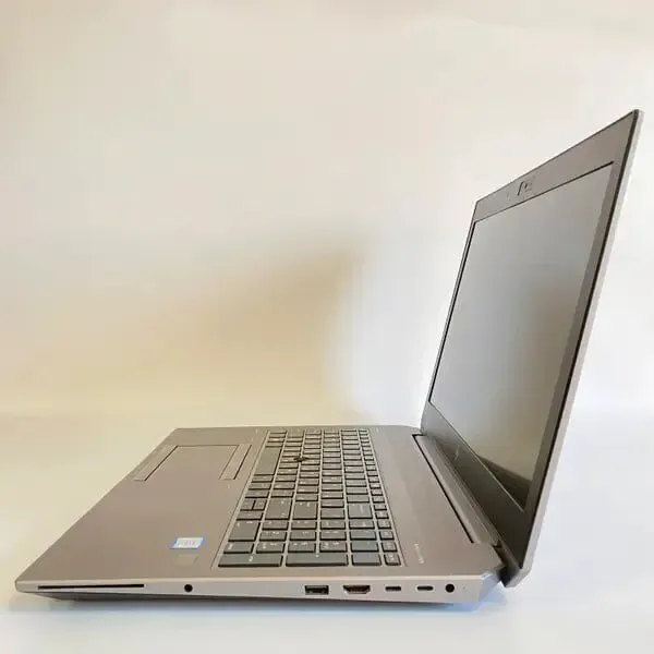 Мобільна робоча станція Б-клас HP ZBook 15 G5 / 15.6" (1920x1080) IPS / Intel Core i7-8850H (6 (12) ядра по 2.6 - 4.3 GHz) / 16 GB DDR4 / 256 GB SSD + 500 GB HDD / nVidia Quadro P1000, 4 GB GDDR5, 256-bit / WebCam / Fingerprint б/в - зображення 5